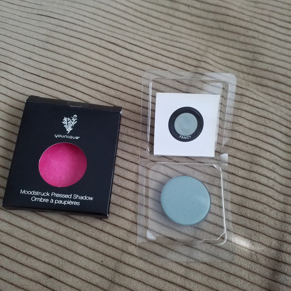 Younique Moodstruck Pressed Eyeshadow - Fancy
